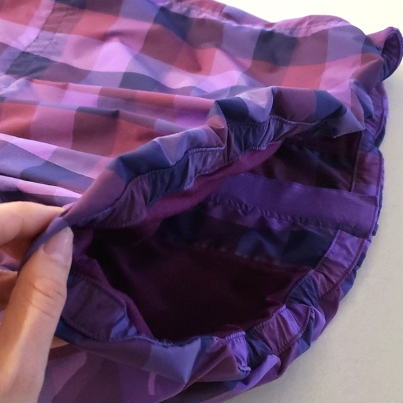 Lululemon Track Purple Navy Plaid Jacket, Size 6 - Picture 14 of 16